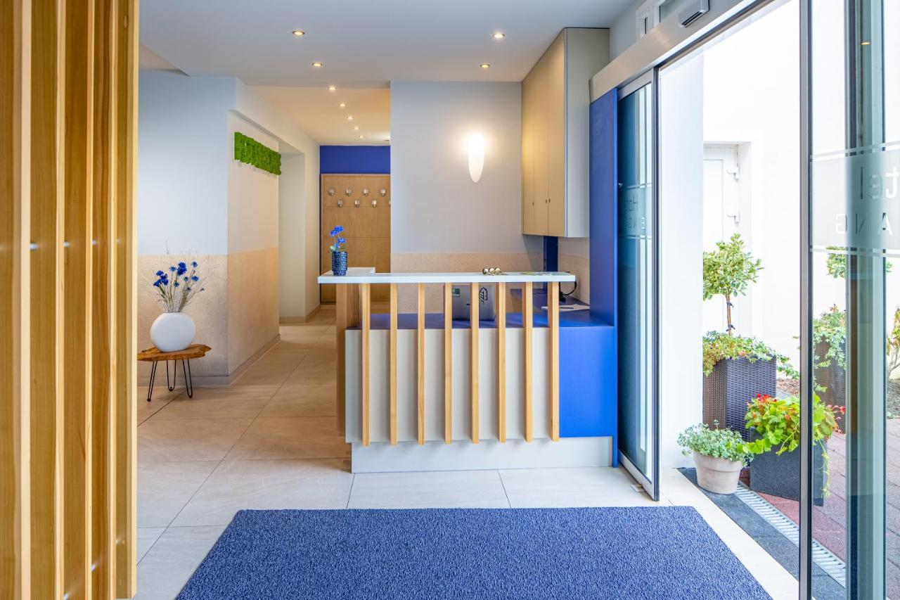 Kristallhotel Fettehenne Leverkusen Esterno foto